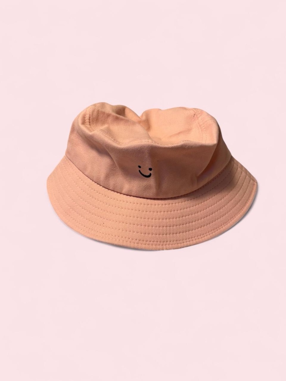 Source Unknown Peach Kids Bucket Hat with Embroidered Smiley